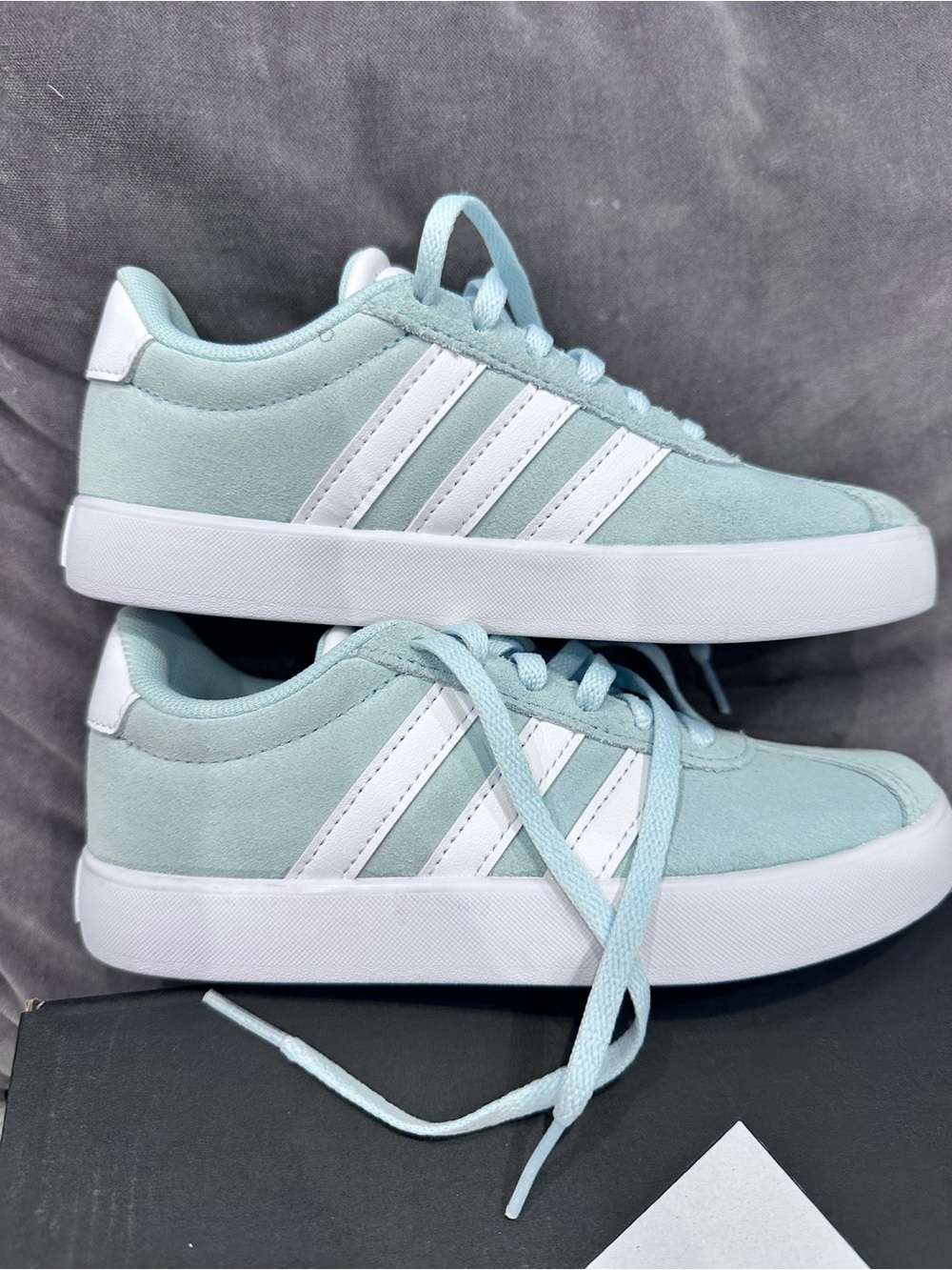 Adidas VL Court Shoe -kids light teal Suede Lace-Up